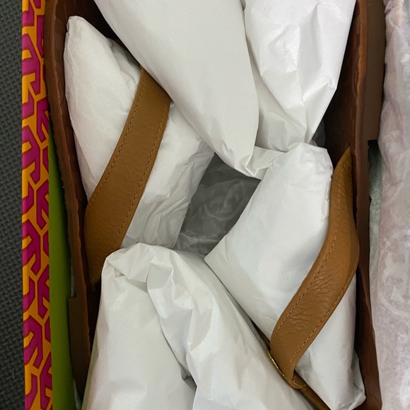 NIB Tory Burch THORA Thumbled Sandals - Picture 11 of 14